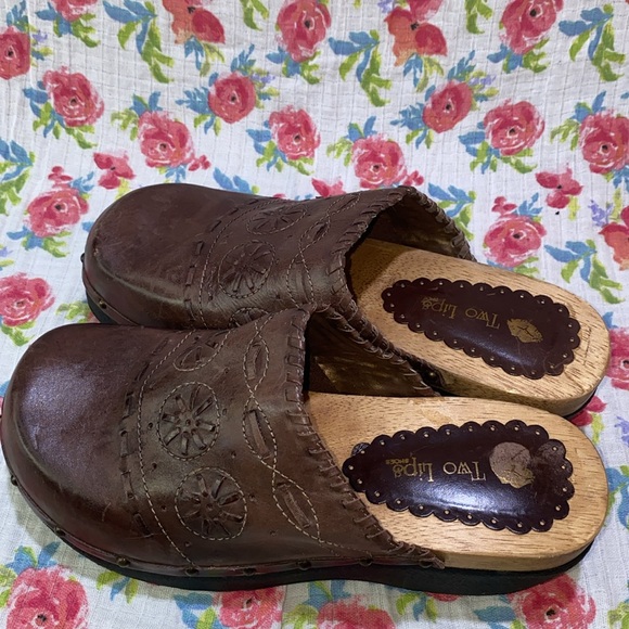 🤎🤎-Two lips- Mules/clogs-🤎🤎 - Picture 8 of 11